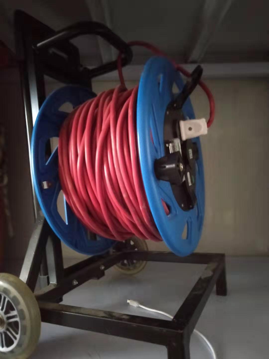 线滚1件手动液压剪1件手动地震破拆器1件绳索(套)2件模拟人5件轮椅2件